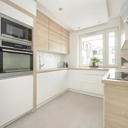 Appartamento Elegancki Apartament Z Balkonem I Klimatyzacja By Renters Prestige Breslavia