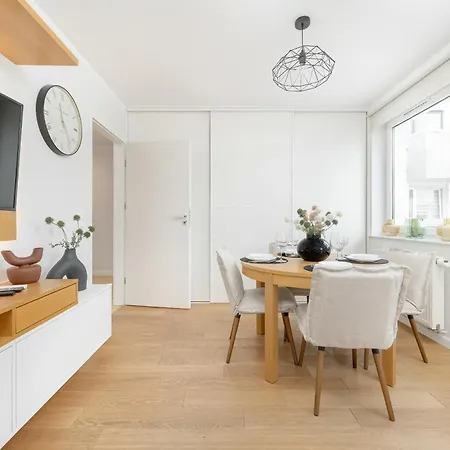 아파트 Elegancki Apartament Z Balkonem I Klimatyzacja By Renters Prestige