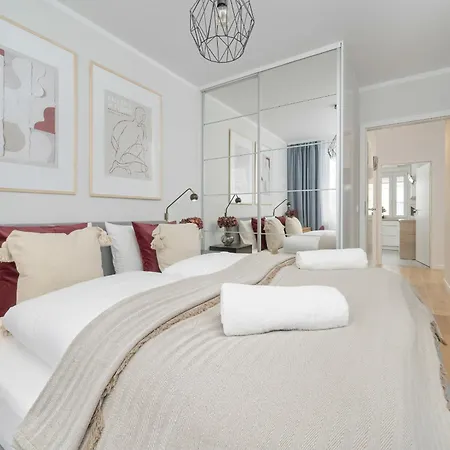 아파트 Elegancki Apartament Z Balkonem I Klimatyzacja By Renters Prestige
